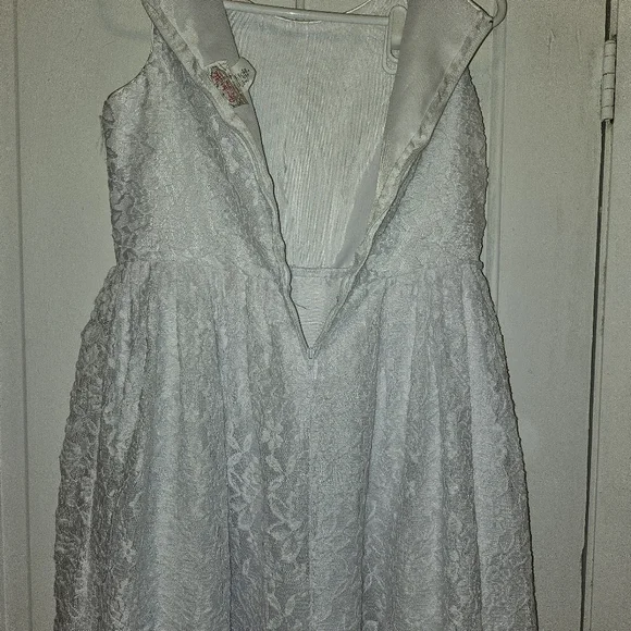 Cinderella Couture Child's 12 Lace Dress white - Picture 3 of 4